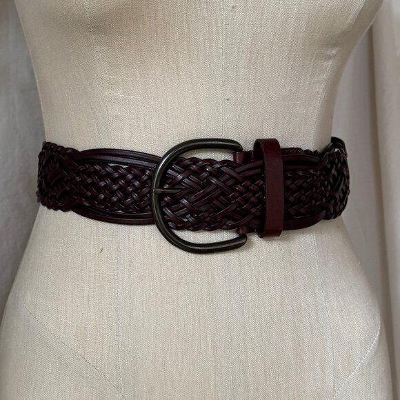 Reddish Brown Intricate Braided Leather Belt Large Tarnished Buckle - Picture 5 of 8